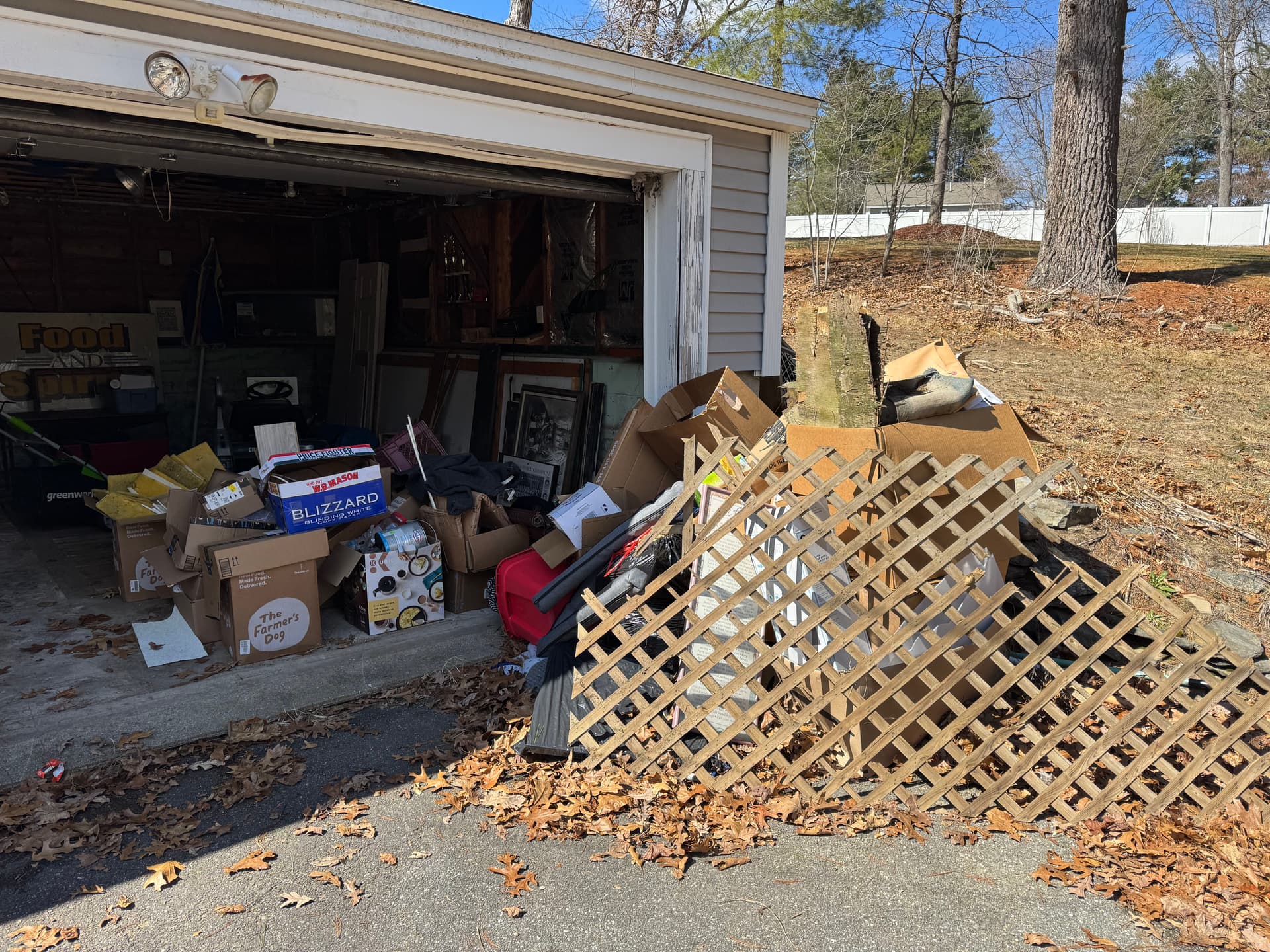 Garage Cleanup in Hudson NH image
