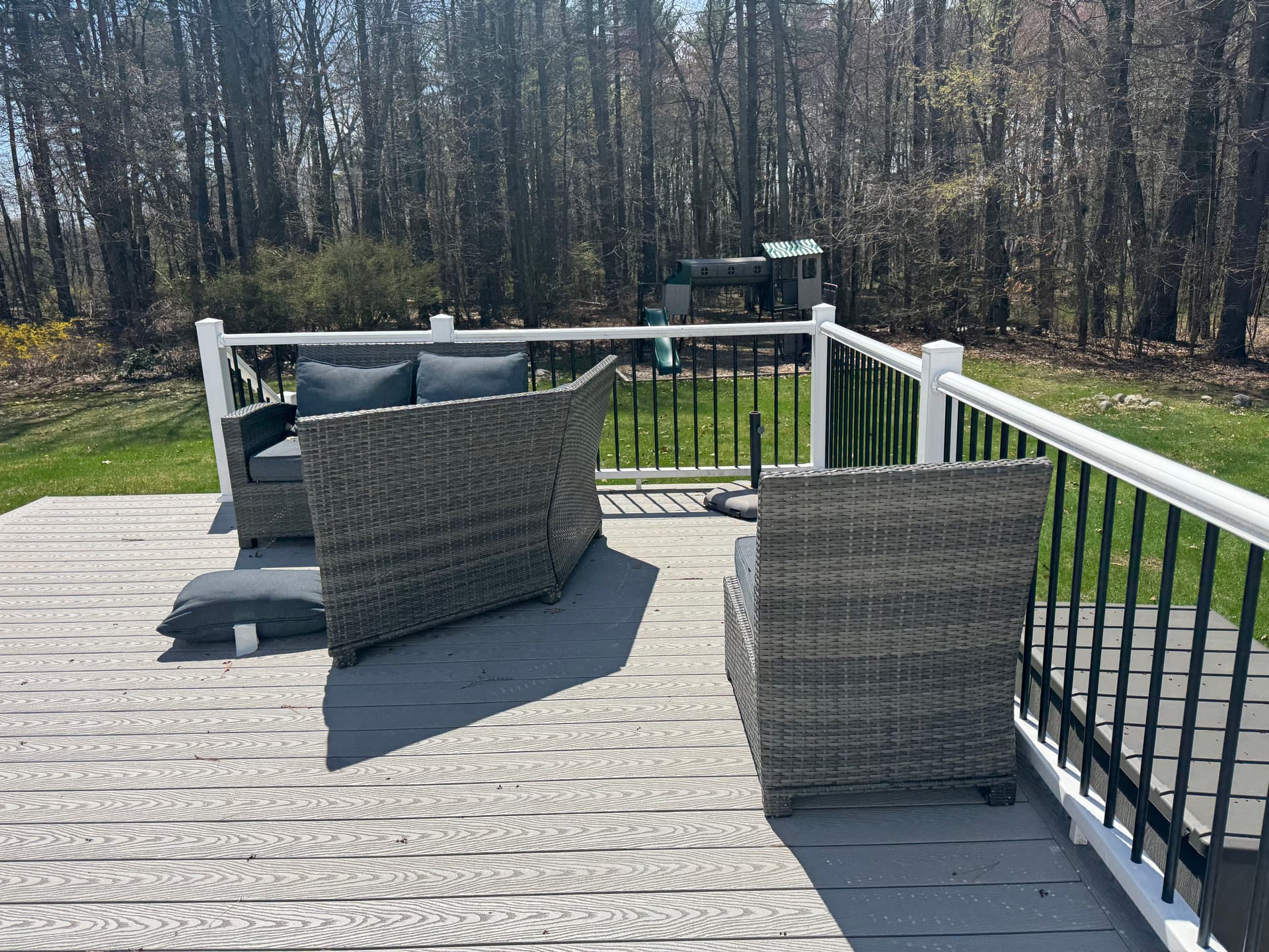 Backyard Cleanout - Trampoline, Patio Furniture, and More Gone image