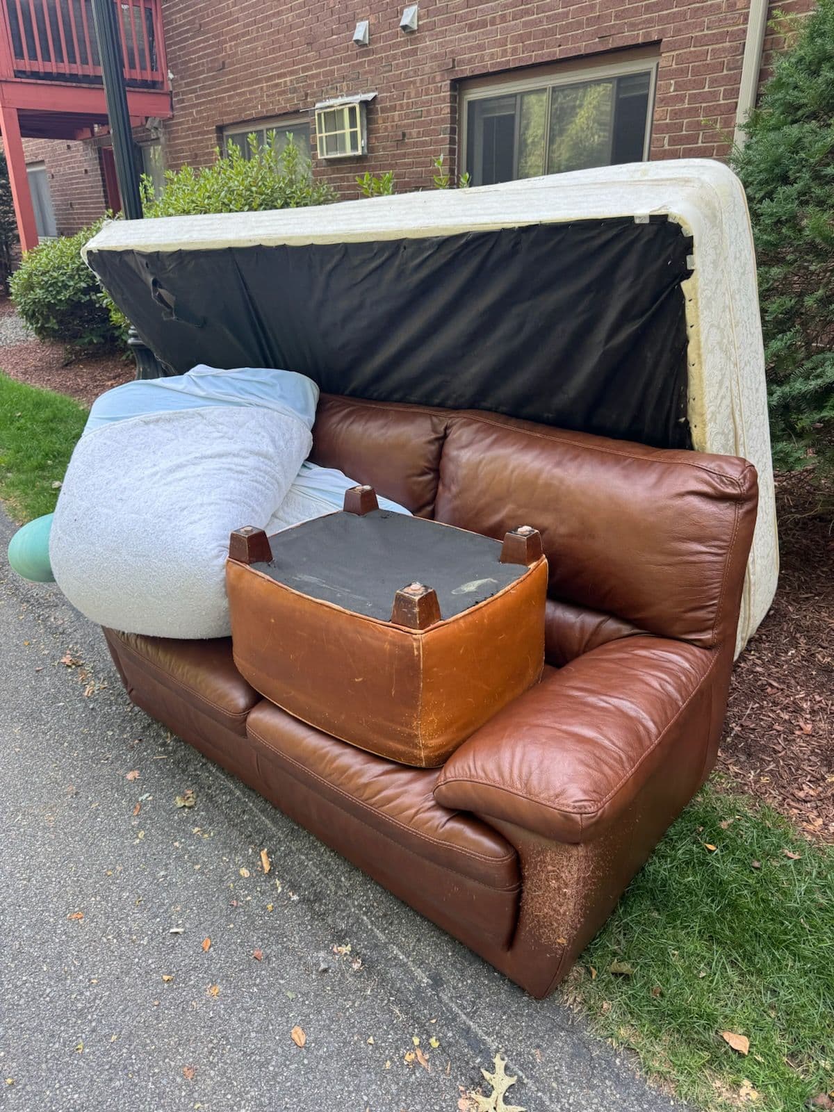 Efficient Mattress and Couch Removal in Milford image