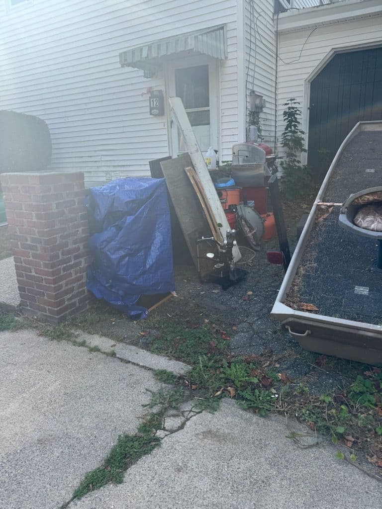 Gallery photos for Outdoor Space Clean-Up in Nashua: Image #1