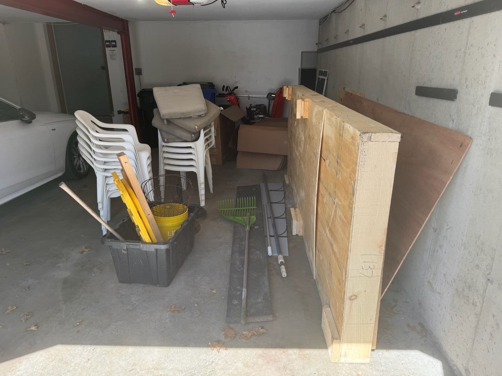 Garage and Shed Cleanout in Londonderry NH