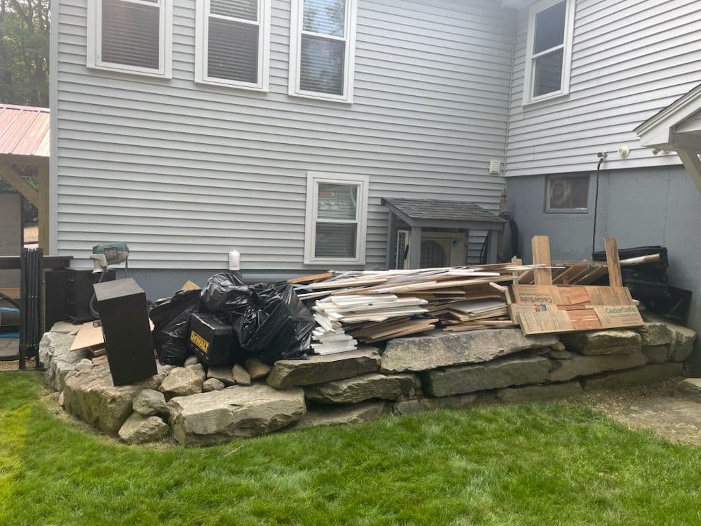 Nashua NH Demo Debris Cleanup with Rizzo image