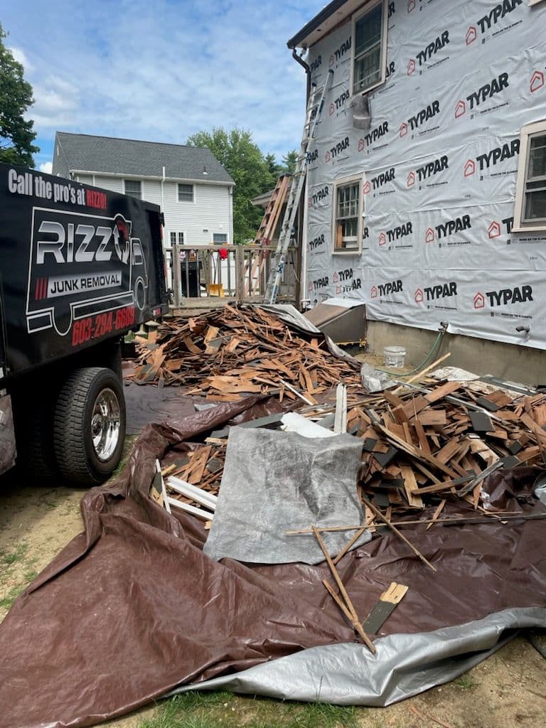 Nashua Siding Debris Removal Transformation image