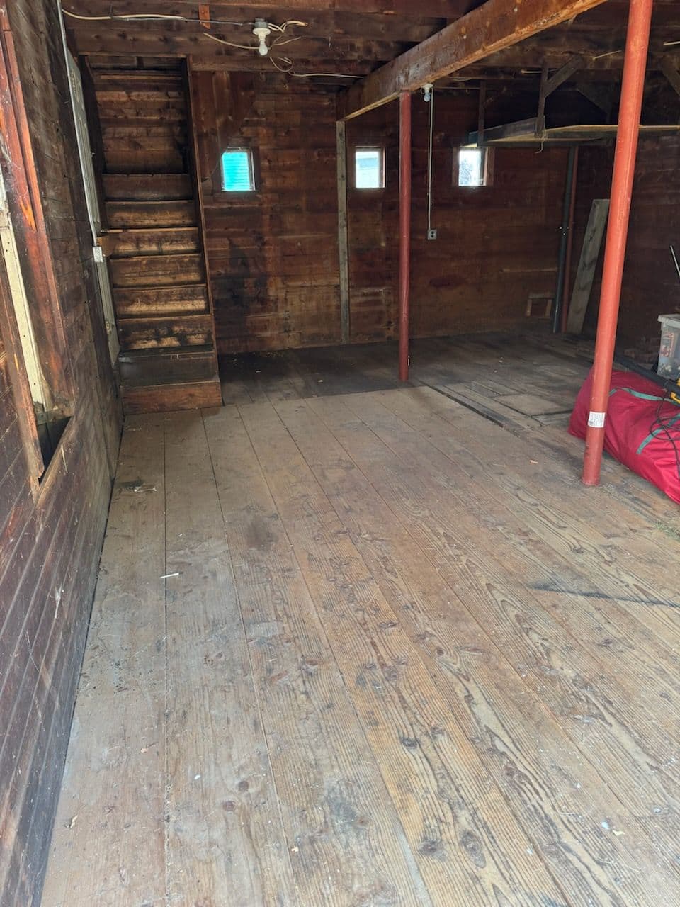 Gallery photos for Transform Your Barn with Rizzo Junk Removal: Image #1