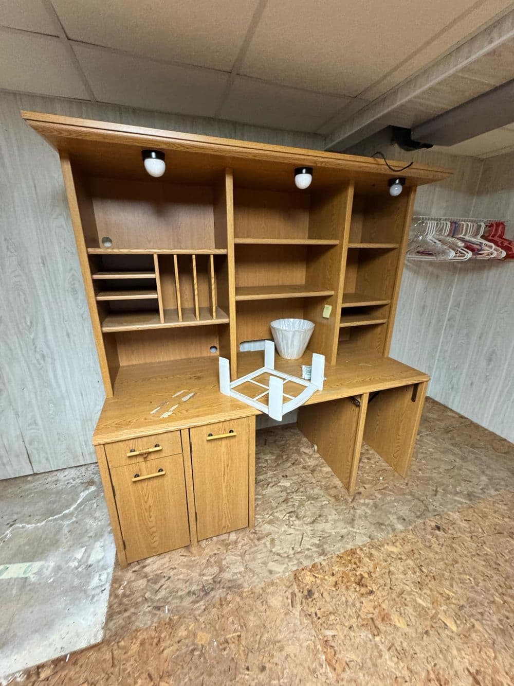 Gallery photos for Residential Space Clearing and Organization: Image #12