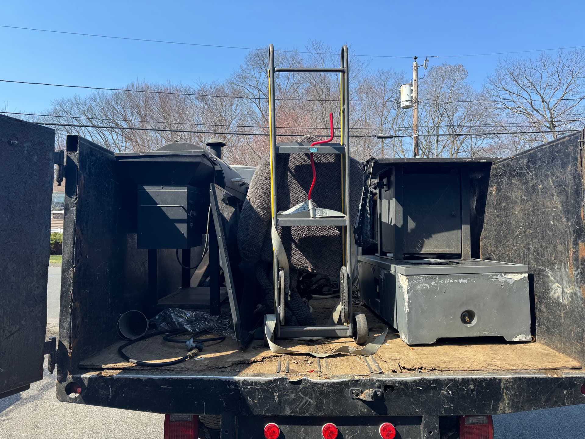 Gallery photos for Old Cabinets, Appliances and Bulky Junk Cleared Out in Methuen MA: Image #1