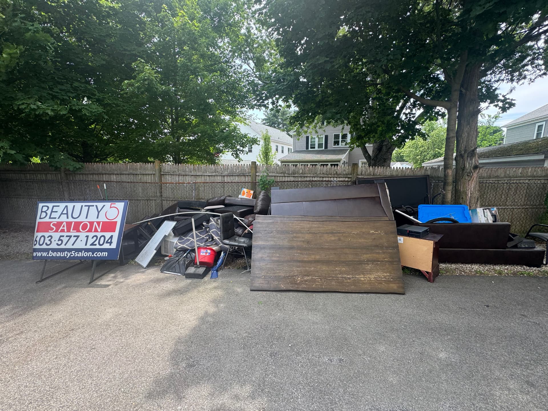 Gallery photos for Full Furniture and Junk Cleanout in Nashua NH: Image #1