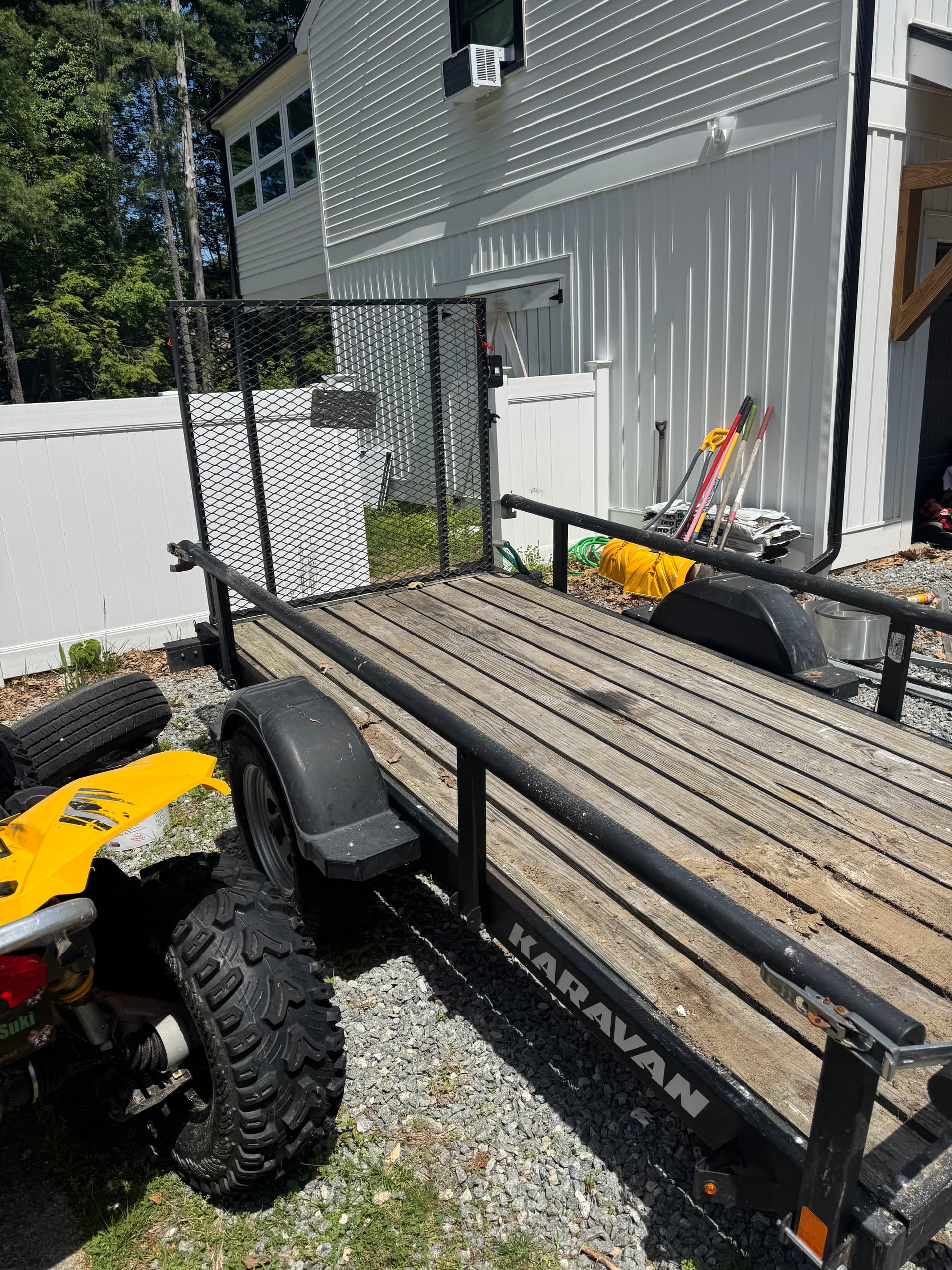 Gallery photos for Trailer Cleanout and Junk Removal for a Nashua Homeowner: Image #1