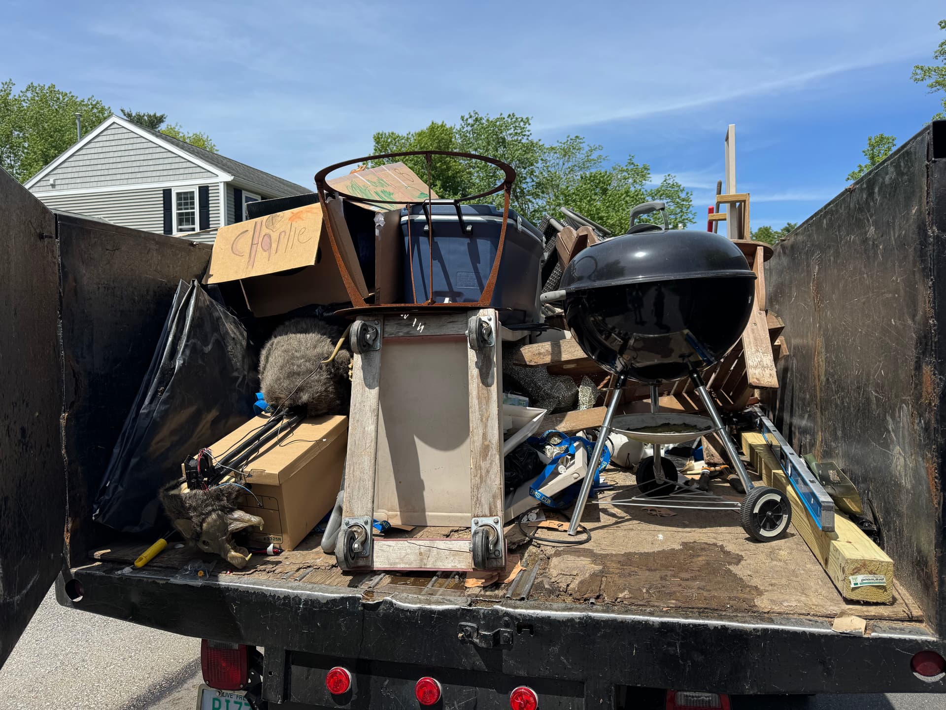 Gallery photos for Yard and Household Junk Removal in Merrimack NH: Image #1